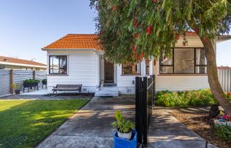 66 Douglas McLean Avenue, Marewa