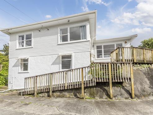 9 Victory Crescent, Tawa