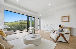 4 Tikati Rise, Long Bay