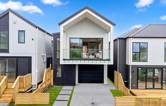 4 Tikati Rise, Long Bay