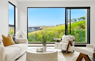 4 Tikati Rise, Long Bay