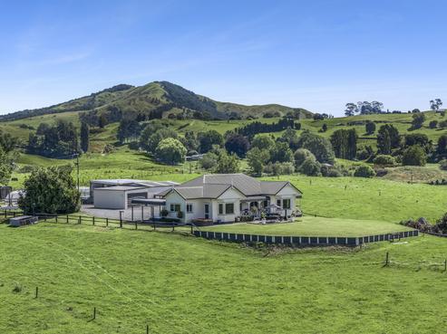 320 Seafund Road, Wharepapa South