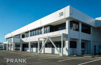 Refurbished, Well-Priced CBD-Fringe Office