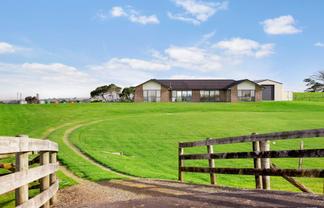 184 Grahams Beach Road, Awhitu