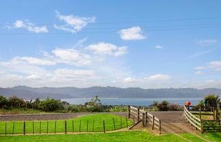 184 Grahams Beach Road, Awhitu