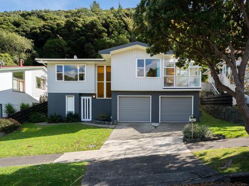 62 Spinnaker Drive, Whitby