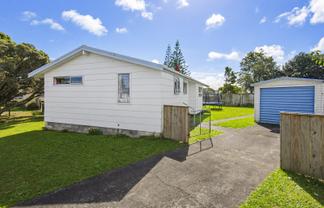 27 Morgan Crescent, Levin