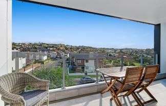 206/17 Link Crescent, Stanmore Bay