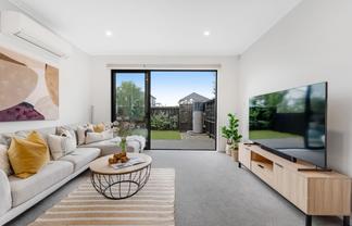 2 Tuhono Lane, Northcote