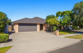 14 Consort Close, Paraparaumu Beach