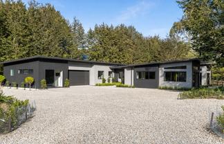 13 Arbor Lane, Mount Creighton