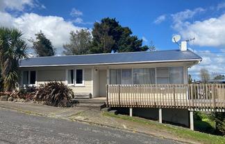 16 Kohe Street, Parahaki