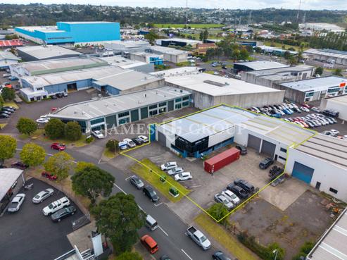 9 Paramount Drive, Henderson