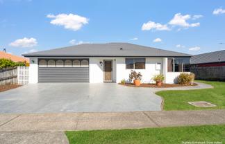 32 Masefield Street, Stoke