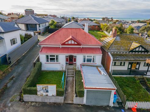 14 Memorial Avenue, Parkside