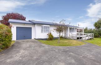 82 Grace Crescent, Richmond Heights