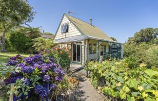 10 Te Rangi Hiroa Place, Urenui