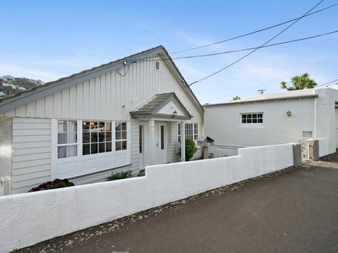84 Waipapa Road, Hataitai