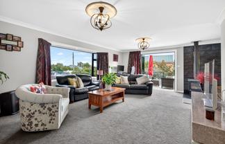 15-17 Malcolm Street, Martinborough