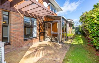 13A Gower Street, Silverstream