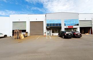 Immaculate Cain Park Industrial Unit | 515 m2