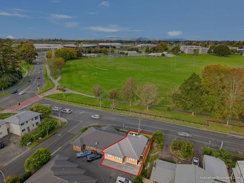 4/240 Old Farm Road, Hillcrest