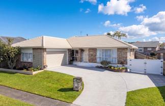 11 Amberwood Drive, Northpark
