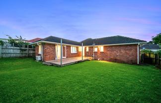 36 May Road, Mount Roskill