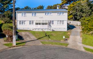 8A - 8B Devon Place, Cannons Creek