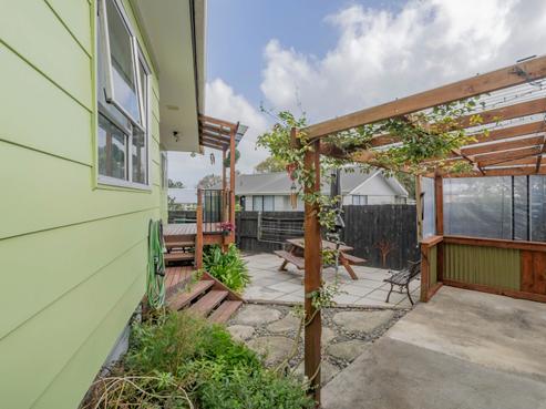 4 Cross Street, Drury