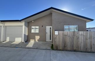 1/12 The Strand, Wainuiomata