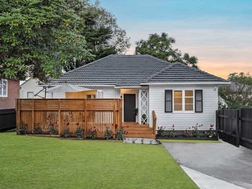 1/8 Hillsborough Road, Hillsborough