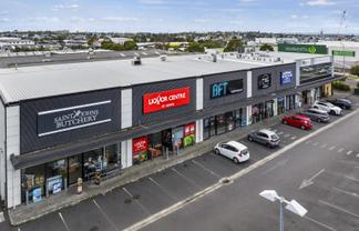 National branded liquor shop - 10 year lease