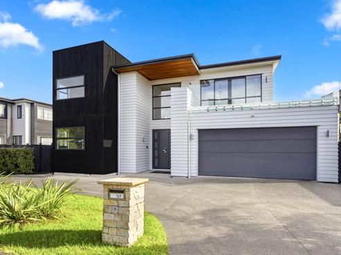 9 Caldera Drive, Long Bay