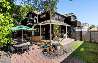 876B Dominion Road, Mount Eden