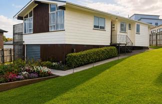 4 Struan Place, Highland Park