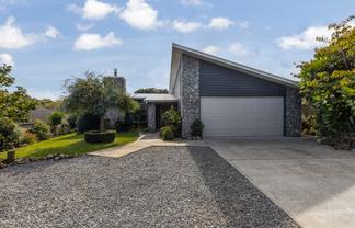 28 Ludlam Way, Otaki