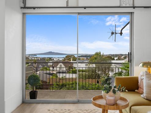 9/16 Belmont Terrace, Remuera