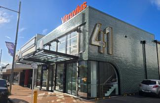 Contemporary commercial showpiece!