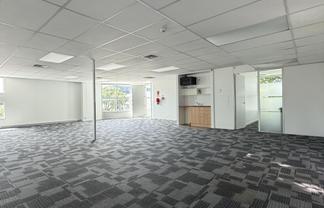Full-Floor Office in Uptown/Grafton - Move In Now