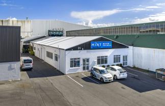 Road-front industrial investment with growth