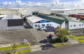 Road-front industrial investment with growth