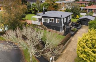 24 Sutton Crescent, Hillcrest
