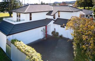 15A Menin Road, Onekawa
