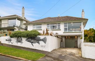 146 Easther Crescent, Kew