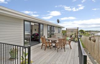 27 Matenga Street, Waikanae