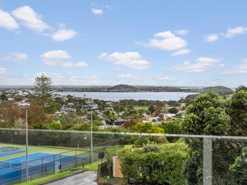8/160 Kepa Road, Orakei