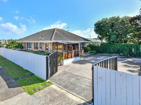 1 Swaffield Road, Papatoetoe