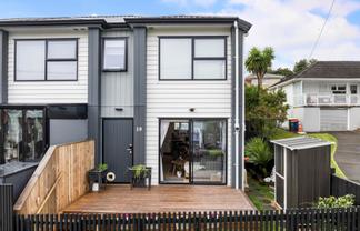 19 Elliott Avenue, Bayview