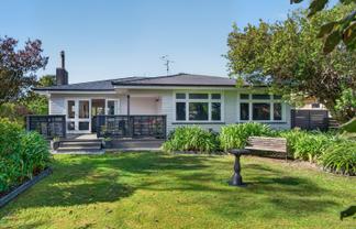 107 South Road, Solway